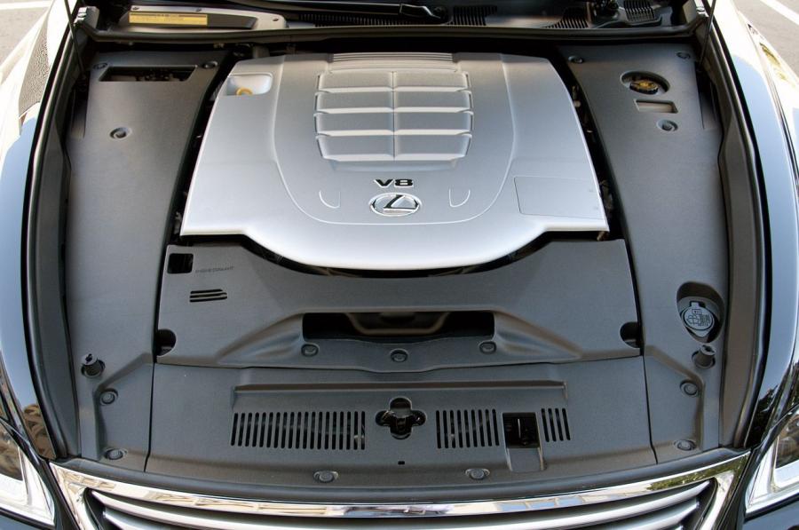  Lexus LS460 2013 года  (фото 99 из 111)
